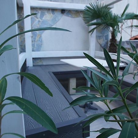 Penthouse Stoliv New Spa-Pool Villa Is Located 5M From The Sea, Exclusive Terrace,Private Jetty Wih Sunbeds, Pebble Beach, Secluded Location Total Area 375M2 At Your Disposal Kotor Buitenkant foto