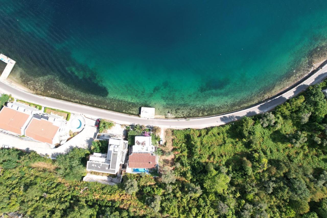 Penthouse Stoliv New Spa-Pool Villa Is Located 5M From The Sea, Exclusive Terrace,Private Jetty Wih Sunbeds, Pebble Beach, Secluded Location Total Area 375M2 At Your Disposal Kotor Buitenkant foto