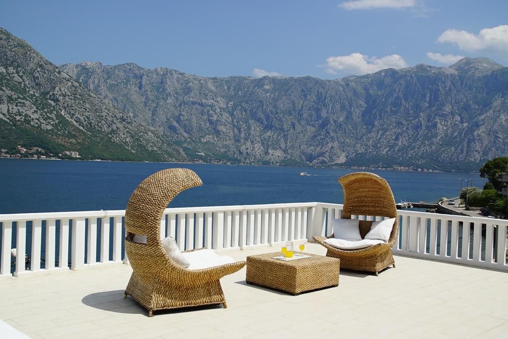 Penthouse Stoliv New Spa-Pool Villa Is Located 5M From The Sea, Exclusive Terrace,Private Jetty Wih Sunbeds, Pebble Beach, Secluded Location Total Area 375M2 At Your Disposal Kotor Buitenkant foto
