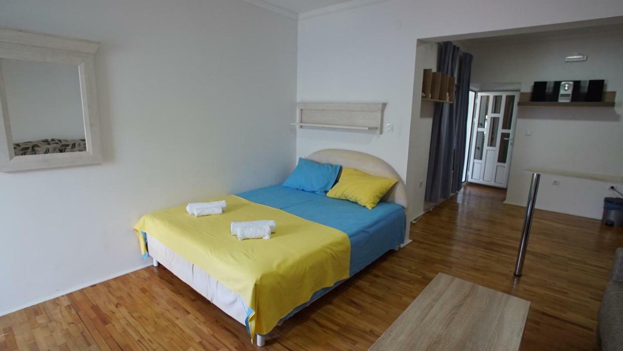Penthouse Stoliv New Spa-Pool Villa Is Located 5M From The Sea, Exclusive Terrace,Private Jetty Wih Sunbeds, Pebble Beach, Secluded Location Total Area 375M2 At Your Disposal Kotor Buitenkant foto